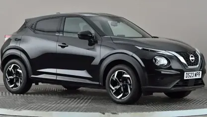 Used Nissan Juke N-Connecta 114 HP (83 kW) 2023 Black SUV