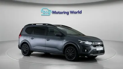 Used Dacia Jogger Expression 141 HP (103 kW) 2024 Grey MPV