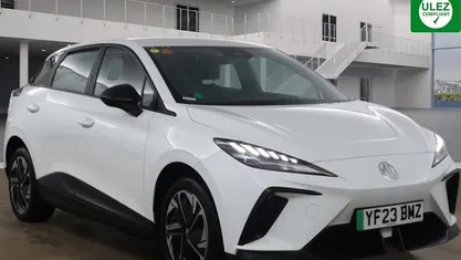 Used MG MG4 EV SE 150 kW (204 HP) 2023 White Hatchback