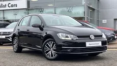 Black Used 2018 VW Golf VII SE Hatchback | £13,095 (Fair price)