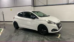 White Used 2017 Peugeot 208 Hatchback | £6,497 (Fair price)