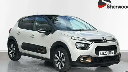 Used Citroën C3 PureTech 83 HP (61 kW) 2023 Beige Hatchback