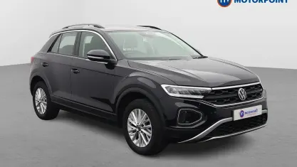 Usado VW T-Roc Life 110 HP (80 kW) 2023 Preto SUV
