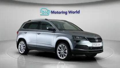 Begagnad Skoda Karoq SE L 150 HK (110 kW) 2020 Grå SUV