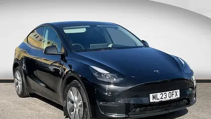 Used Tesla Model Y Long Range AWD 286 kW (389 HP) 2025 SUV