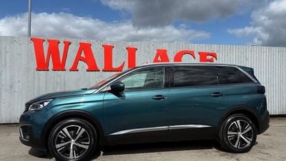 Second-hand Peugeot 5008 Allure 131 CP (96 kW) 2020 SUV