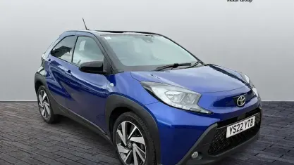 Used Toyota Aygo X 72 HP (52 kW) 2024 Blue SUV
