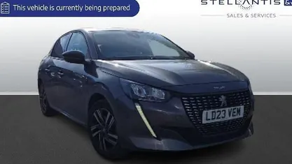 Used Peugeot 208 Allure+ 102 HP (75 kW) 2023 Hatchback