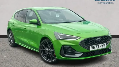 Used Ford Focus ST 280 HP (205 kW) 2024 Green Hatchback