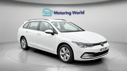 Usado VW Golf VIII S 131 HP (96 kW) 2023 Branco Carrinha
