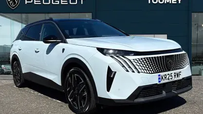 Usado Peugeot 5008 GTi 136 HP (100 kW) 2025 Branco SUV
