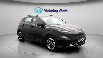 Black Used 2022 Hyundai Kona SE SUV | £13,100 (Fair price)