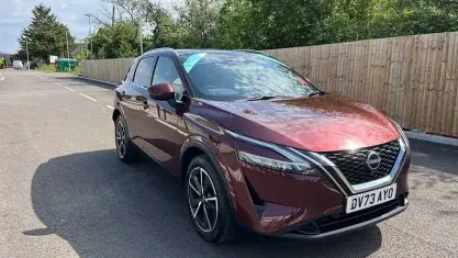 Used Nissan Qashqai Tekna 140 HP (102 kW) 2024 Red SUV