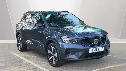 Used Volvo XC40 Plus 197 HP (144 kW) 2025 Blue SUV