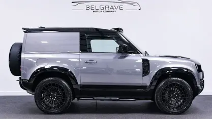 Usado Land Rover Defender HSE Dynamic 300 HP (220 kW) 2023 SUV