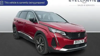 Used Peugeot 5008 Premium 131 HP (96 kW) 2022 SUV