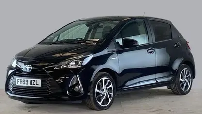 Used Toyota Yaris Hybrid 101 HP (74 kW) 2020 Hatchback