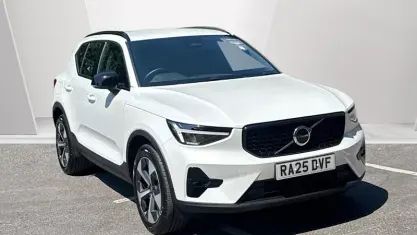 Used Volvo XC40 Plus 197 HP (144 kW) 2025 White SUV