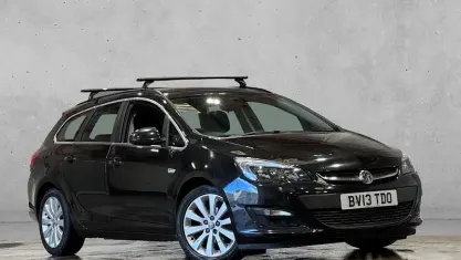 Used Vauxhall Astra 95 HP (69 kW) 2014 Estate