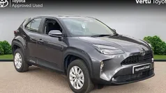 Used 2025 Toyota Yaris Hybrid Estate | £22,513 (Good price)