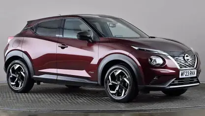 Used Nissan Juke N-Connecta 143 HP (105 kW) 2023 Red SUV