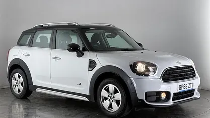 Used 2020 Mini Cooper D Classic Hatchback | £13,350 (Good price)