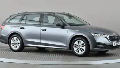 Used Skoda Octavia SE Technology 110 HP (80 kW) 2023 Grey Estate