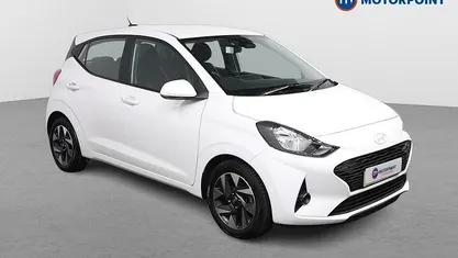 Used Hyundai i10 Advanced 63 HP (46 kW) 2025 White Hatchback