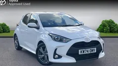 White Used 2025 Toyota Yaris Hybrid Hatchback | £19,184 (Good price)