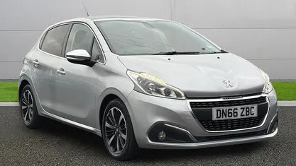 Used Peugeot 208 Allure Premium 82 HP (60 kW) 2018 Hatchback