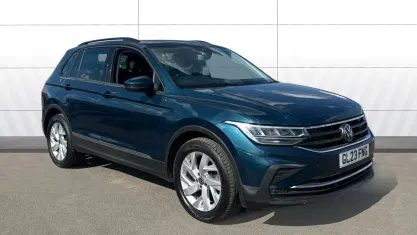 Used VW Tiguan Life 150 HP (110 kW) 2023 Blue SUV