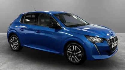 Begagnad Peugeot 208 Allure+ 102 HK (75 kW) 2023 Halvkombi