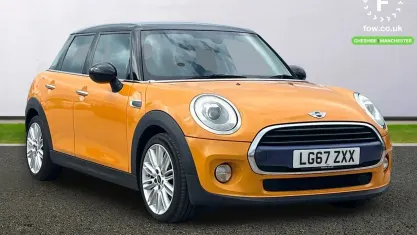 Used Mini Cooper Hatch 136 HP (100 kW) 2017 Orange Hatchback