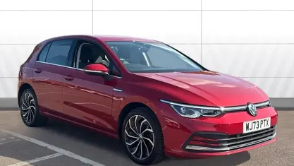 Used VW Golf VIII Style 150 HP (110 kW) 2023 Red Hatchback