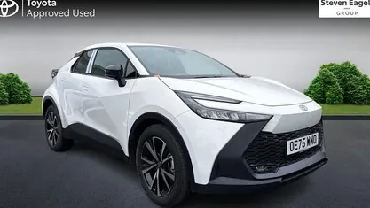 Used Toyota C-HR Design 140 HP (102 kW) 2025 SUV