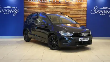 Used VW Golf VII SE 110 HP (80 kW) 2016 Black Hatchback
