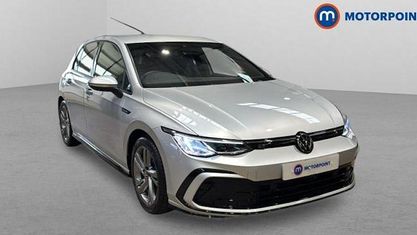 Używany VW Golf VIII R-line 150 KM (110 kW) 2023 Srebrny Hatchback
