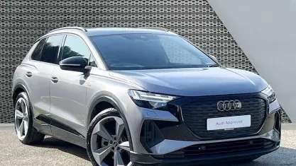 Używany Audi Q4 e-tron Black Edition 219 kW (299 KM) 2023 SUV