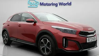 Usado Kia XCeed 141 HP (103 kW) 2023 Vermelho SUV