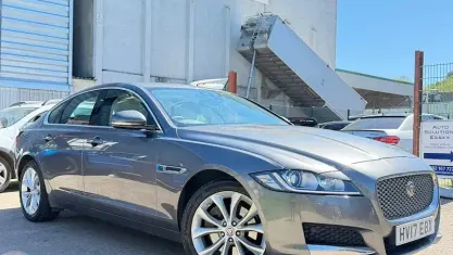 Usado Jaguar XF Portfolio 179 HP (131 kW) 2020 Sedan
