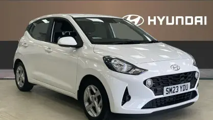 Used Hyundai i10 SE 84 HP (61 kW) 2023 White Hatchback
