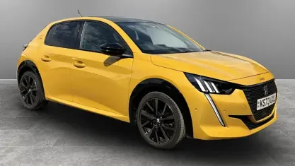 Käytetty Peugeot 208 GTi 102 HP (75 kW) 2023 Viistoperä
