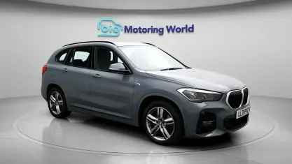 Usado BMW X1 M Sport 220 HP (161 kW) 2021 Cinzento SUV
