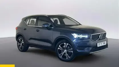 Używany Volvo XC40 Inscription 211 KM (155 kW) 2021 Niebieski SUV