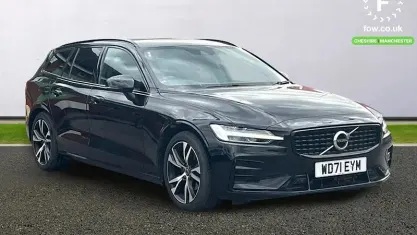 Usado Volvo V60 R-Design 163 HP (119 kW) 2021 Carrinha