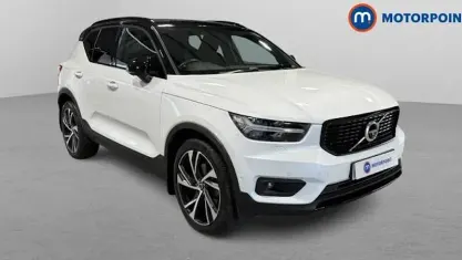 Second-hand Volvo XC40 R-Design Pro 190 CP (139 kW) 2020 Alb SUV