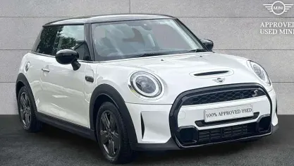 Used Mini Cooper S Classic 178 HP (130 kW) 2022 White Hatchback