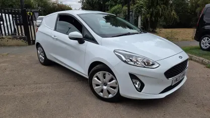 Used Ford Fiesta S 86 HP (63 kW) 2019 White Hatchback