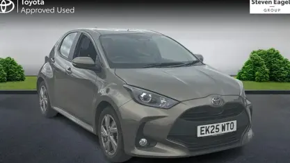 Used Toyota Yaris 116 HP (85 kW) 2025 Black Hatchback