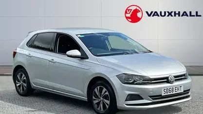 Used VW Polo SE 113 HP (83 kW) 2018 White Hatchback